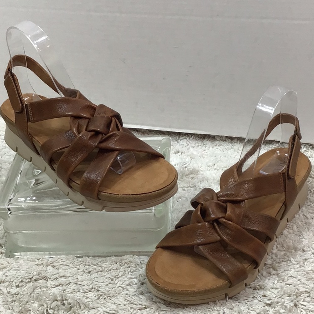 Salvia brown strappy leather platform sandals